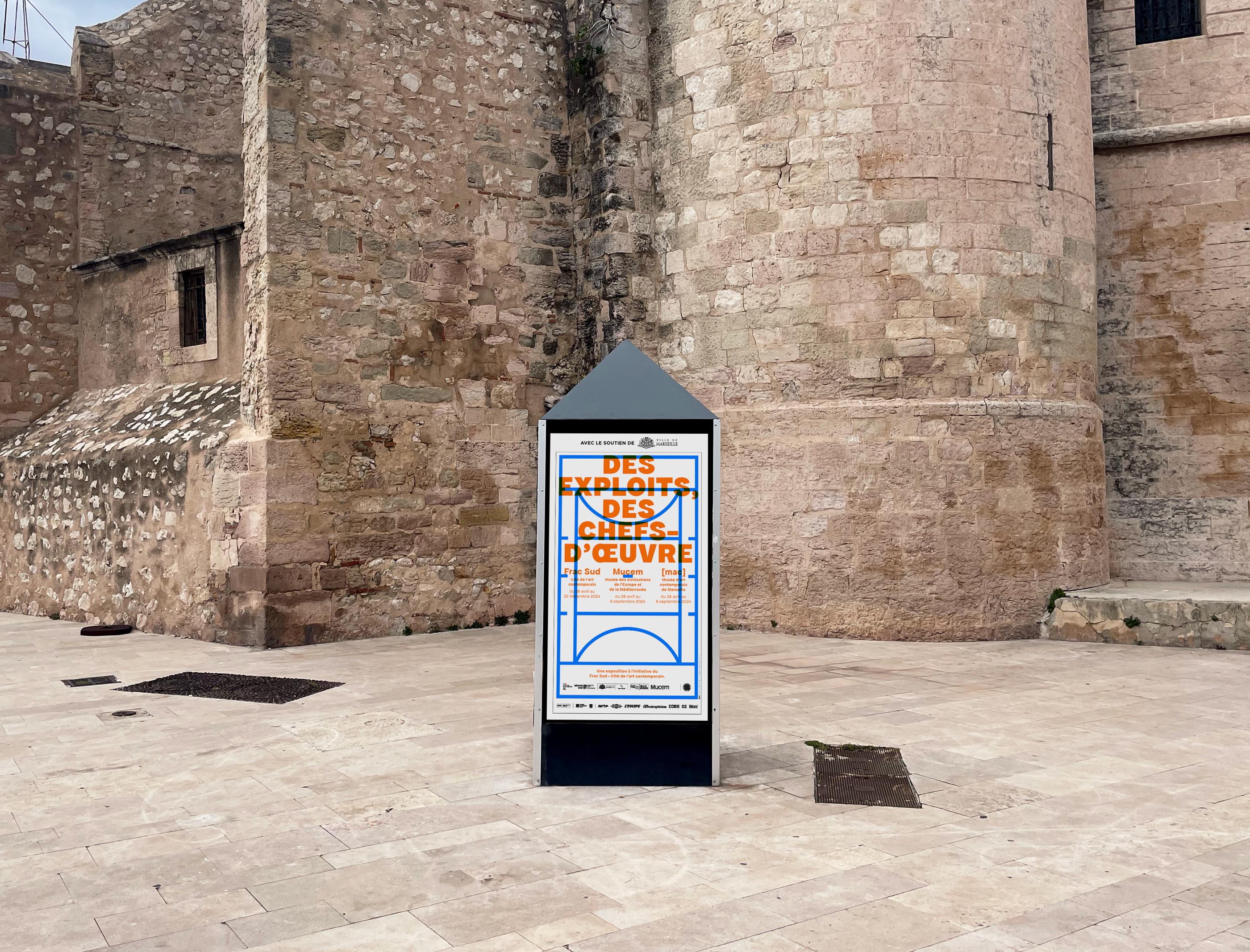 Vue d’une affiche en ville