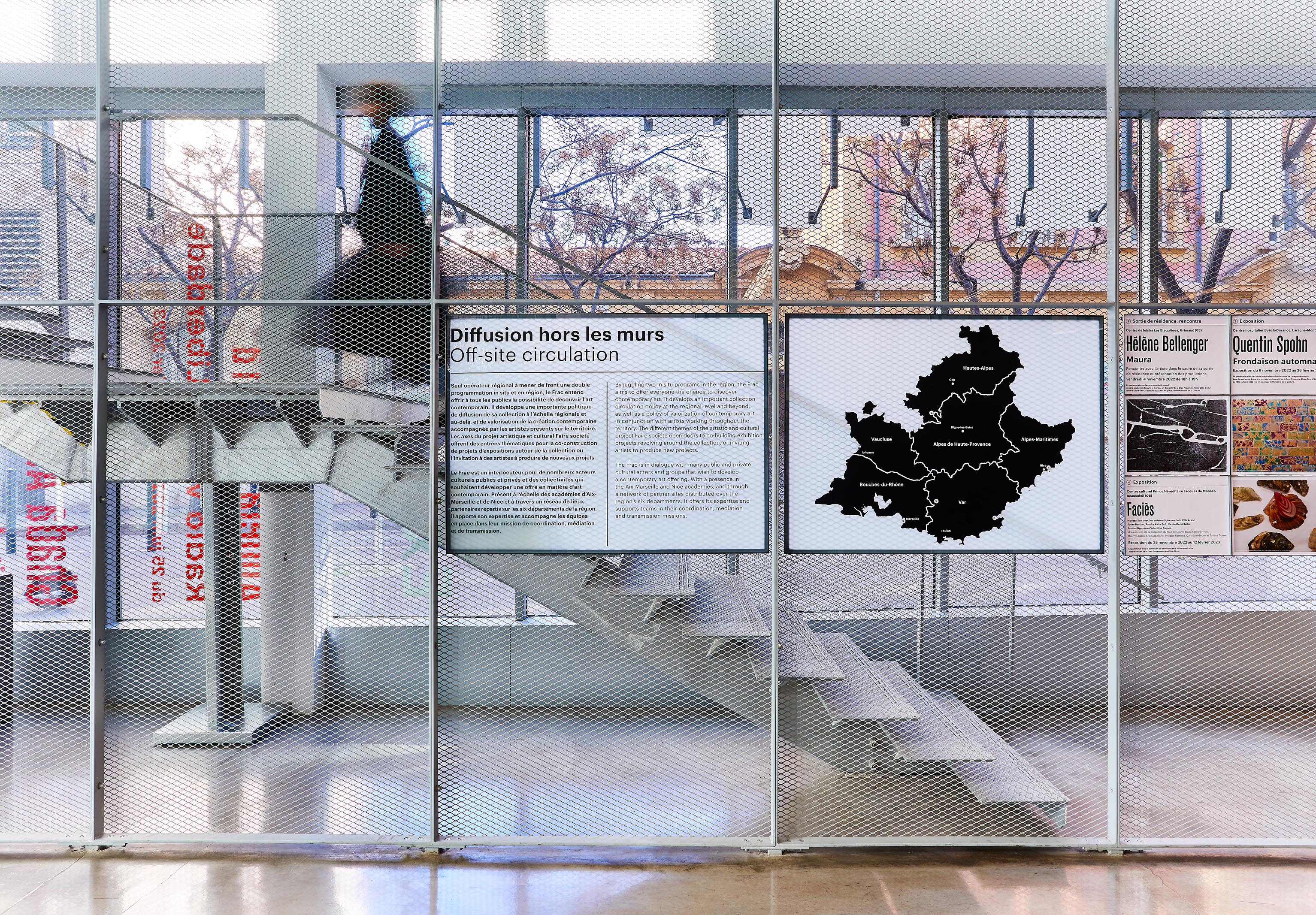 Panneau de verre de signalétique